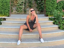 Hadisə də ombasını böyütdürdü - Oturub-dura bilmir - FOTO