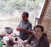 Azərbaycanda biabırçılıq - Qudalar qoşulub qaçdı - FOTO