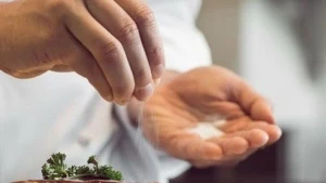 Duz sizi necə öldürür? - Duzlu yeyənləri gözləyən TƏHLÜKƏLƏR