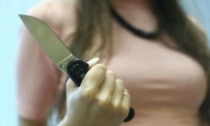 Gördüyü yuxuya görə dayısını bıçaqladı