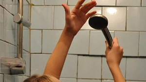 Azərbaycanda ərindən boşanan gəlindən hamamda dəhşətli əməl