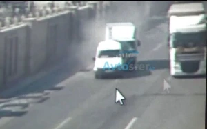 Bakıda sürücü sükan arxasında yatdı: Sərnişin dolu mikroavtobusa çırpıldı - ANBAAN VİDEO