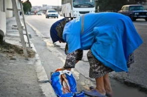 Mikroavtobus süpürgəçini vuraraq öldürdü