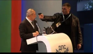 Prezidentlərə sui-qəsd: Kimisi öldü,kimisi yaralandı+VİDEO