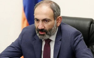 Paşinyan bakılılara baş əydi - Ermənistan ŞOKDA