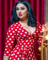 Azərbaycanlı müğənnidən ehtiraslı paylaşım: Açıq sinəsini...(VİDEO)