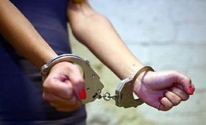 Polis əməliyyat keçirdi: Daha bir qadın tutuldu