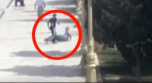Bakıda dəhşət: İki qardaş qıza görə parkın ortasında öldürüldü (18+VİDEO)