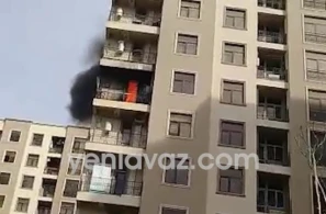 TƏCİLİ! Bakıda hündürmərtəbəli bina yanır +VİDEO
