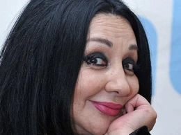 Naibə Allahverdiyeva 1 ildən sonra efirə BU GEYİMDƏ ÇIXDI - VİDEO