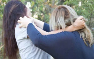 Bakı məktəbində biabırçılıq: Qadınlar əlbəyaxa oldu