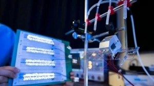 Yağış damcısını elektrikə çevirən generator - Maraqlı kəşf