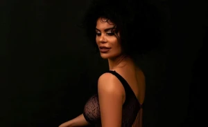 Afaq aslan elə foto paylaşdı ki, kişilər şoka düşdü -18+FOTOLAR