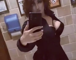 Azərbaycanlı məşhurun tualetdən görüntüsü yayıldı: Görün, nələr yazdılar