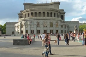 Azərbaycanlılar Ermənistana gizli getdi -Yayılan video ölkəni ayağa qaldırdı