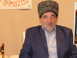 "Tövbə edənlər koronavirusa yoluxmaz" - “Seyid vəsiqəsi” verən hacı