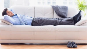 Günorta yuxusunun 5 MÜHÜM FAYDASI