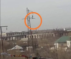 Xəstəxanaya aparılmasına etiraz etdi - Elektrik dirəyinə çıxdı - Azərbaycanda ŞOK HADİSƏ