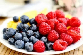 “Sarı xoşbəxt edir, qırmızı kökəldir” - Rənglərin qidalanma psixologiyasına maraqlı təsirləri - FOTO