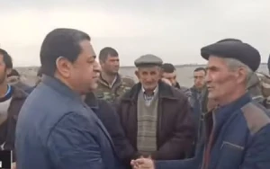 Sakinlər ayağa qalxdı: Polis rəisi və başçı təcili əraziyə gəldi +VİDEO