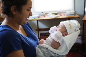 "Uşaqlarınızı ticarət mərkəzlərinə aparmayın" - Nazirlik müraciət yaydı