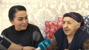 Əməkdar artistin evindən ilk dəfə veriliş: 92 yaşlı anası ilə yaşayır +VİDEO