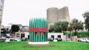 Bakı Novruz bayramı münasibətilə bəzədilib (VİDEO)