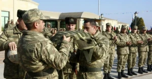 Xidmətini başa vurmuş əsgərlər ehtiyata buraxılacaqmı? - AÇIQLAMA