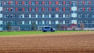 SON DƏQİQƏ! Azərbaycanlıların da olduğu qaçqın düşərgəsi karantinə alındı