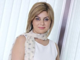 Azərbaycan efirində ŞOK anlar: Aparıcı ilə vəkil qırğına çıxdı +VİDEO