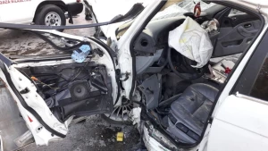 Azərbaycanda dəhşətli qəza: Meyitlər maşından güclə çıxarıldı -Hadisə yerindən VİDEO