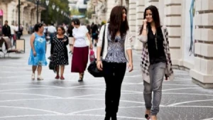 Azərbaycanda qadınlar kişilərdən çoxdur – Əhalinin sayı açıqlandı