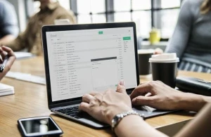 İşçilər illik məzuniyyətə çıxa biləcəklərmi? — VİDEO