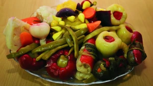 Tez-tez turşu yeyənlər MÜTLƏQ OXUSUN: Yeməkdən əvvəl...