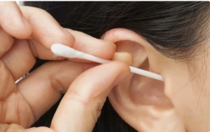 Qulağın içindəki sarı kir əslində faydalıdır - Qulaq çöpü ilə təmizləmək ziyandır