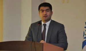 YAP Gənclər Birliyi sədrindən vətəndaşlara hörmətsizlik – FOTOFAKT