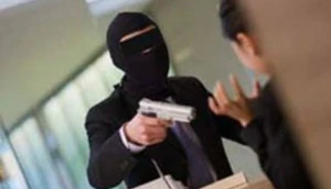 Bakıda qorxulu anlar: Maskalı şəxslər hücum etdi