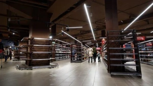 Bu ölkə iqtisadiyyatı xilas etmək üçün karantini ləğv edir