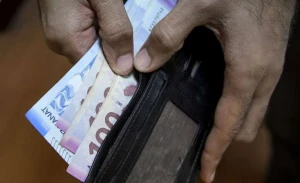 DİQQƏT: Həyat yoldaşı işlədiyi üçün 190 manat ala bilməyənlərə XƏBƏR VAR