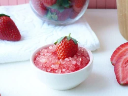 Həkim: Maskada gəzin, çiyələk isə yeməyin, çünki...