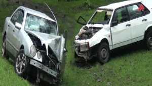 Ağır qəza: 5 yaralı var (VİDEO)