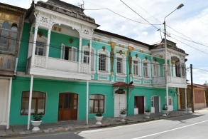 Qubalı milyonçunun “Doğum evi”nə çevrilən mənzilindən REPORTAJ