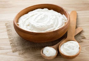 Təzyiqi stabil saxlayır, arıqlamağı, həzm prosesini asanlaşdırır – HƏR GÜN 2 STƏKAN YEYİN