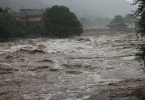 Bu gün axşam saatlarında İsmayıllı rayonu ərazisinə yağan güclü leysan nəticəsində sel suları fəsadlar törədib.