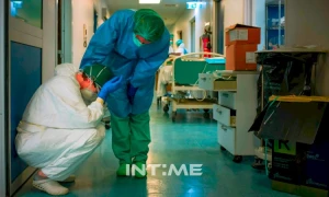 Azərbaycanda daha bir həkim koronavirusdan öldü - FOTO