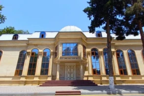 Göyçayda qalmaqal - Direktor ilk iş günü məktəbdən QOVULDU