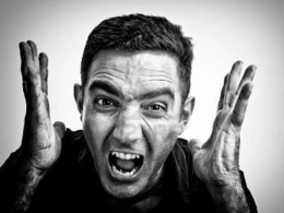 Əsəbi və aqressiv insanların seçdiyi rənglər açıqlandı