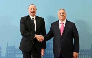 Prezident Budapeştdə tədbirdə iştirak edir