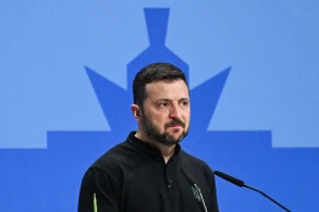 Rada Zelenskinin milyonlarla hərbi yardımı nəyə xərclədiyini açıqlayıb