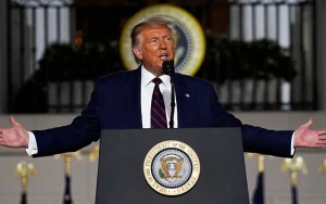 Trampın neçə milyard pulu var?